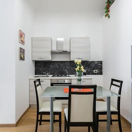 דירות פלרמו Corso Dei Mille Station Flat With Balcony מראה חיצוני תמונה